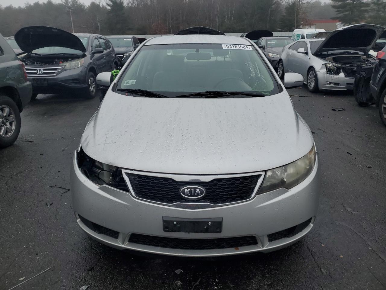 VIN KNAFU4A29D5729934 2013 KIA FORTE no.5