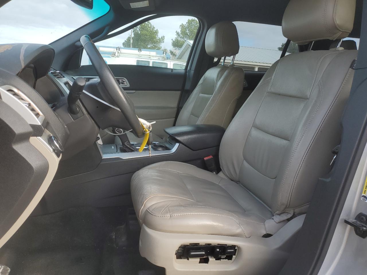 2014 Ford Explorer - Image 7