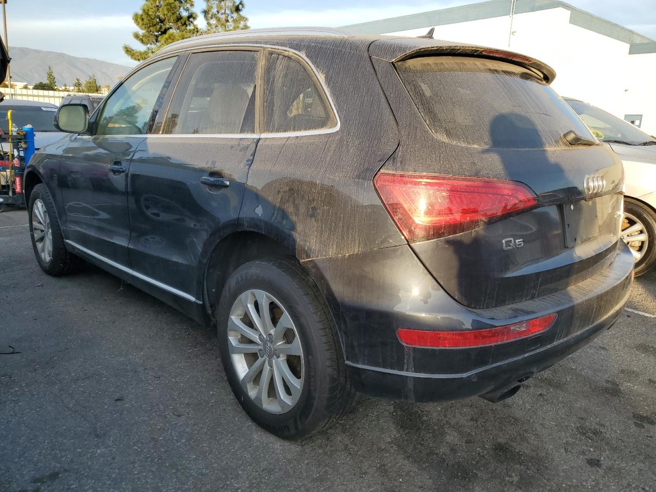 VIN WA1LFAFPXDA049688 2013 AUDI Q5 no.2