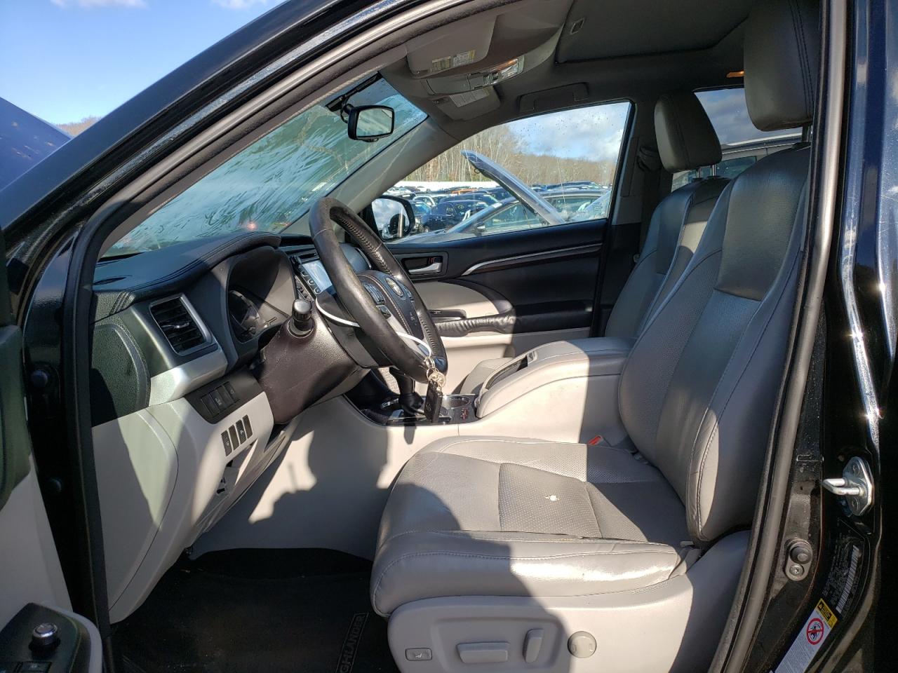 2014 Toyota Highlander - Image 7