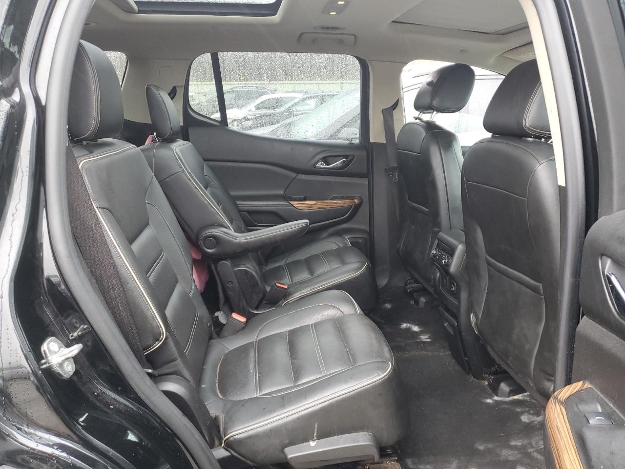 2017 GMC Acadia - Image 11