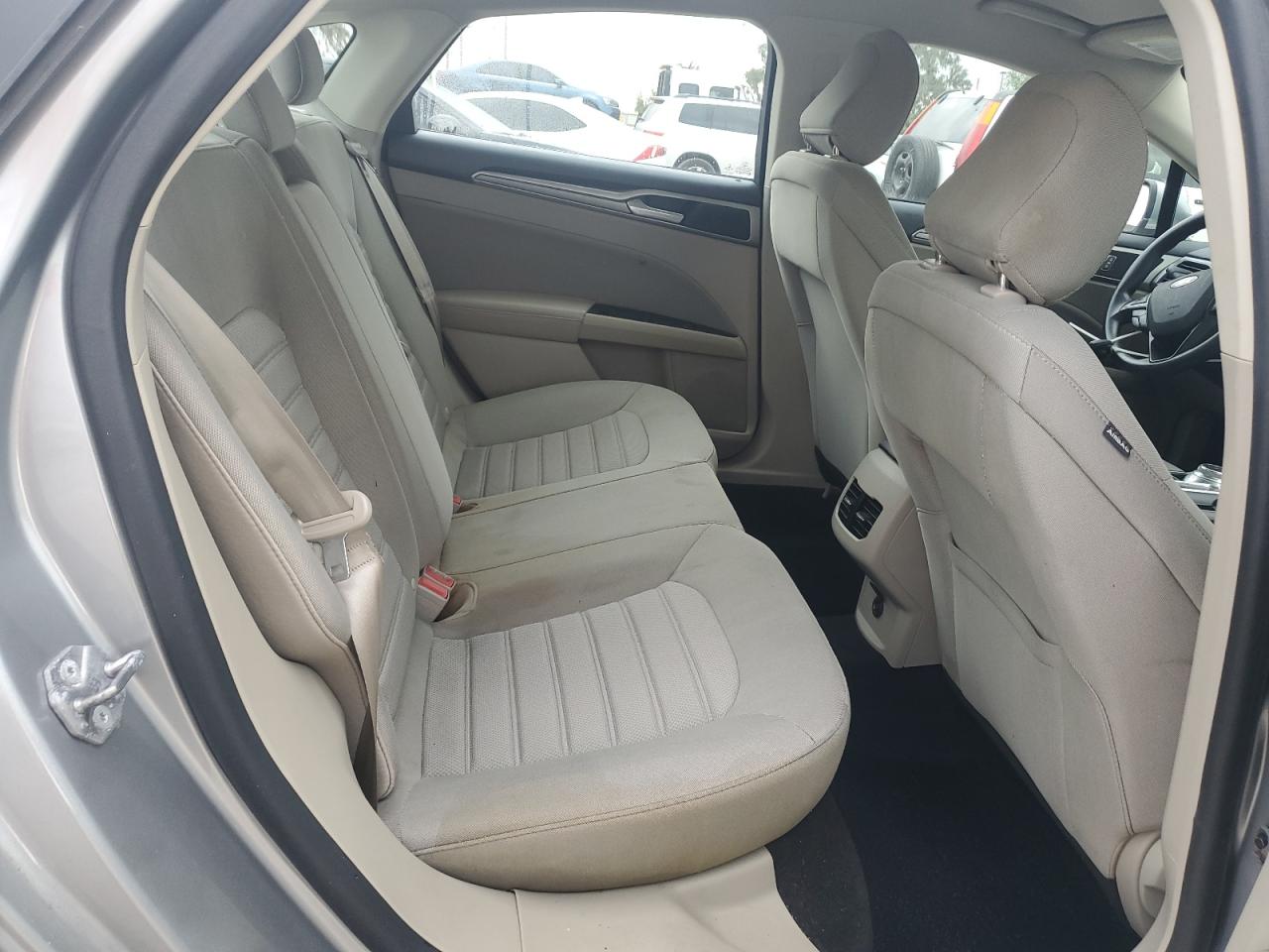 2020 Ford Fusion - Image 10