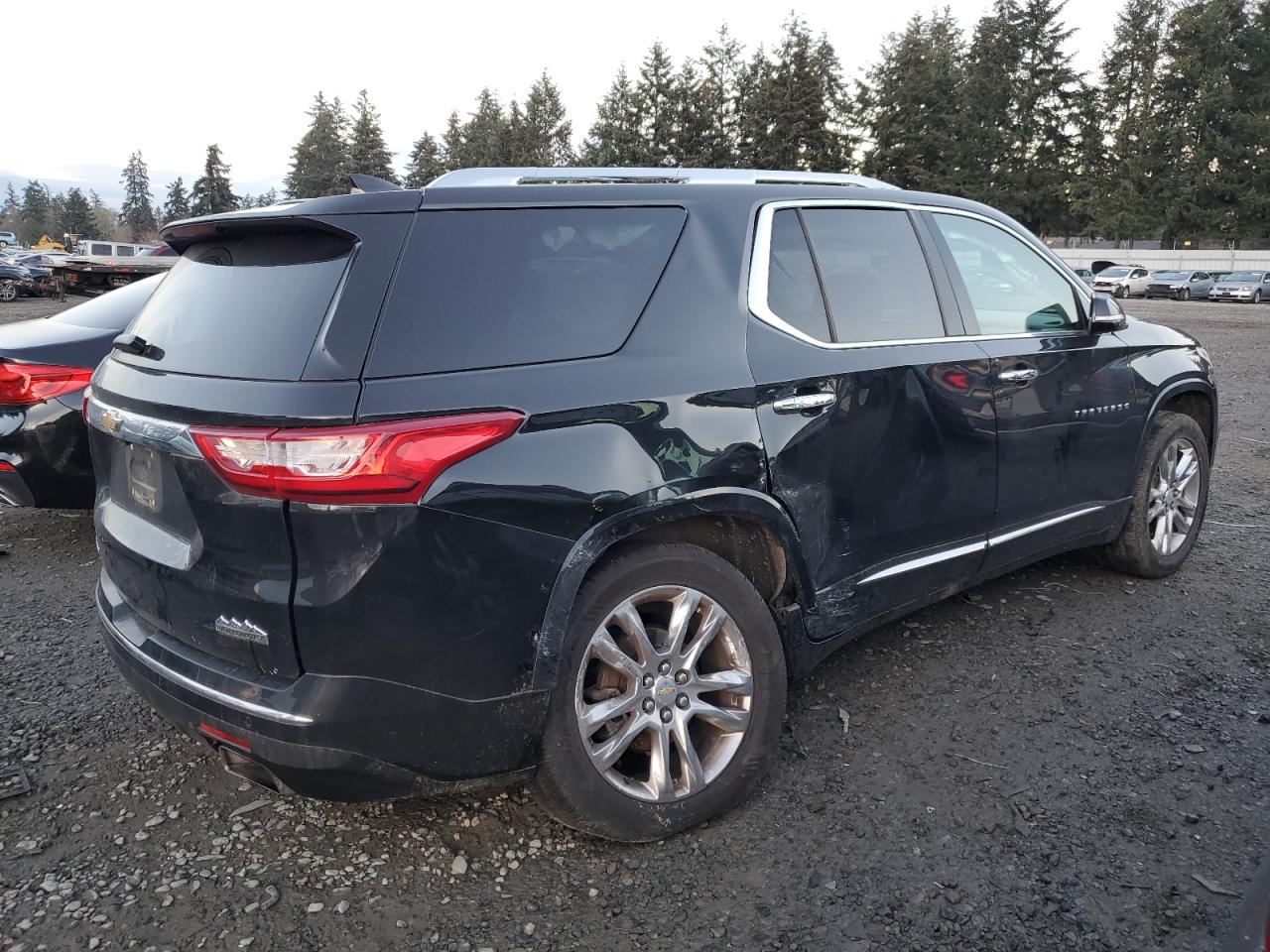 2018 Chevrolet Traverse - Image 3