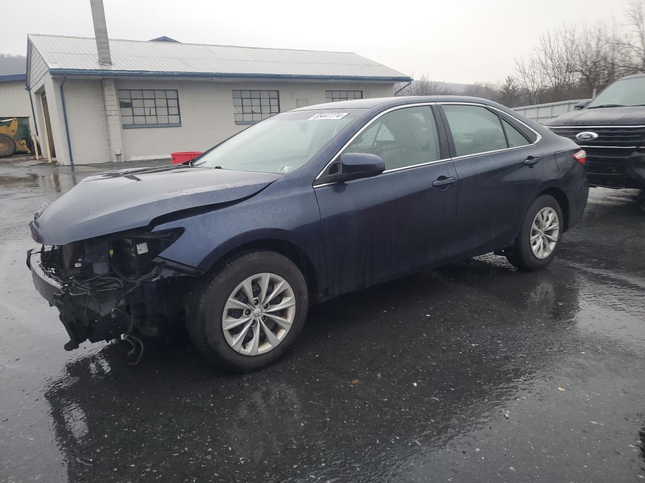 4T1BF1FK3GU611662 2016 TOYOTA CAMRY - Image 1