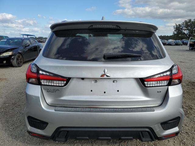  MITSUBISHI OUTLANDER 2021 Srebrny