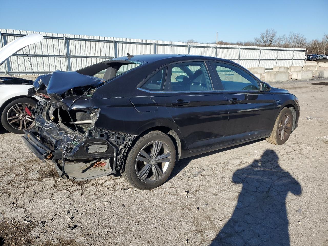 2019 Volkswagen Jetta - Image 3