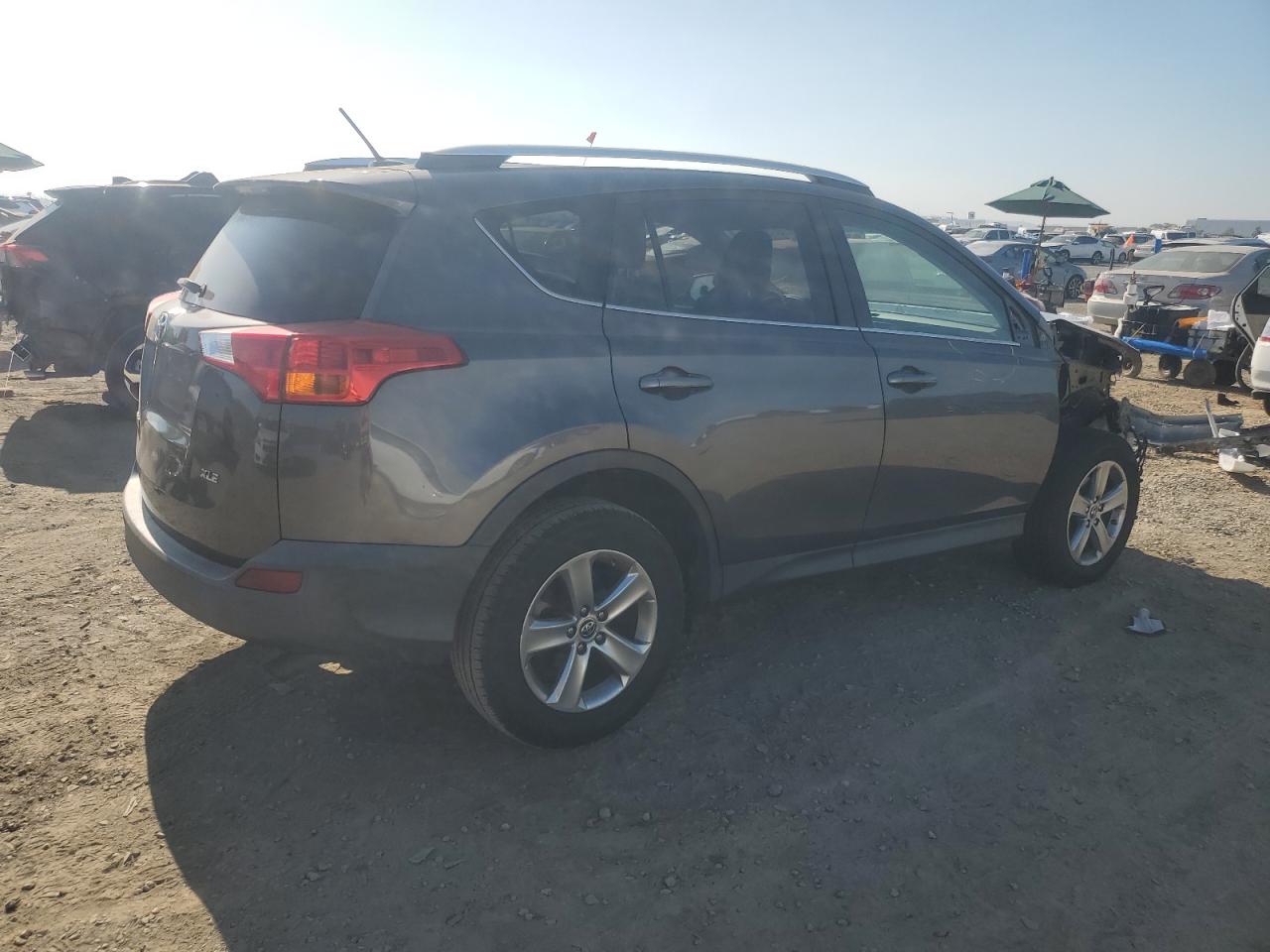 2015 Toyota RAV 4 - Image 3
