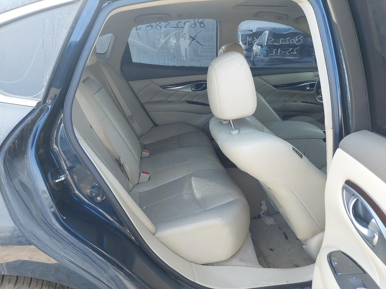 JNKBY1AP2JM370152 - 2018 INFINITI Q70 - #86225864