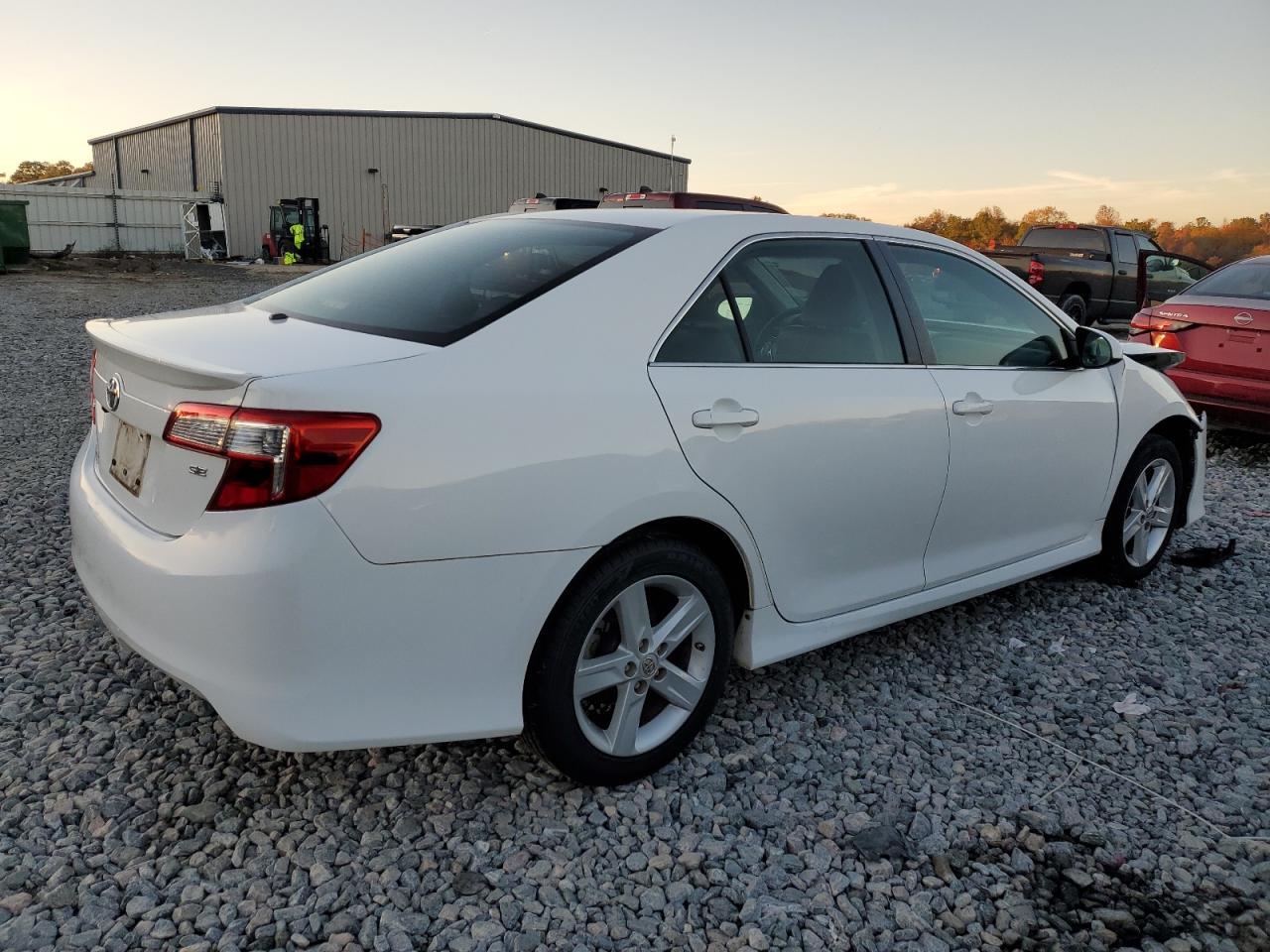 VIN 4T1BF1FK6DU292706 2013 TOYOTA CAMRY no.3