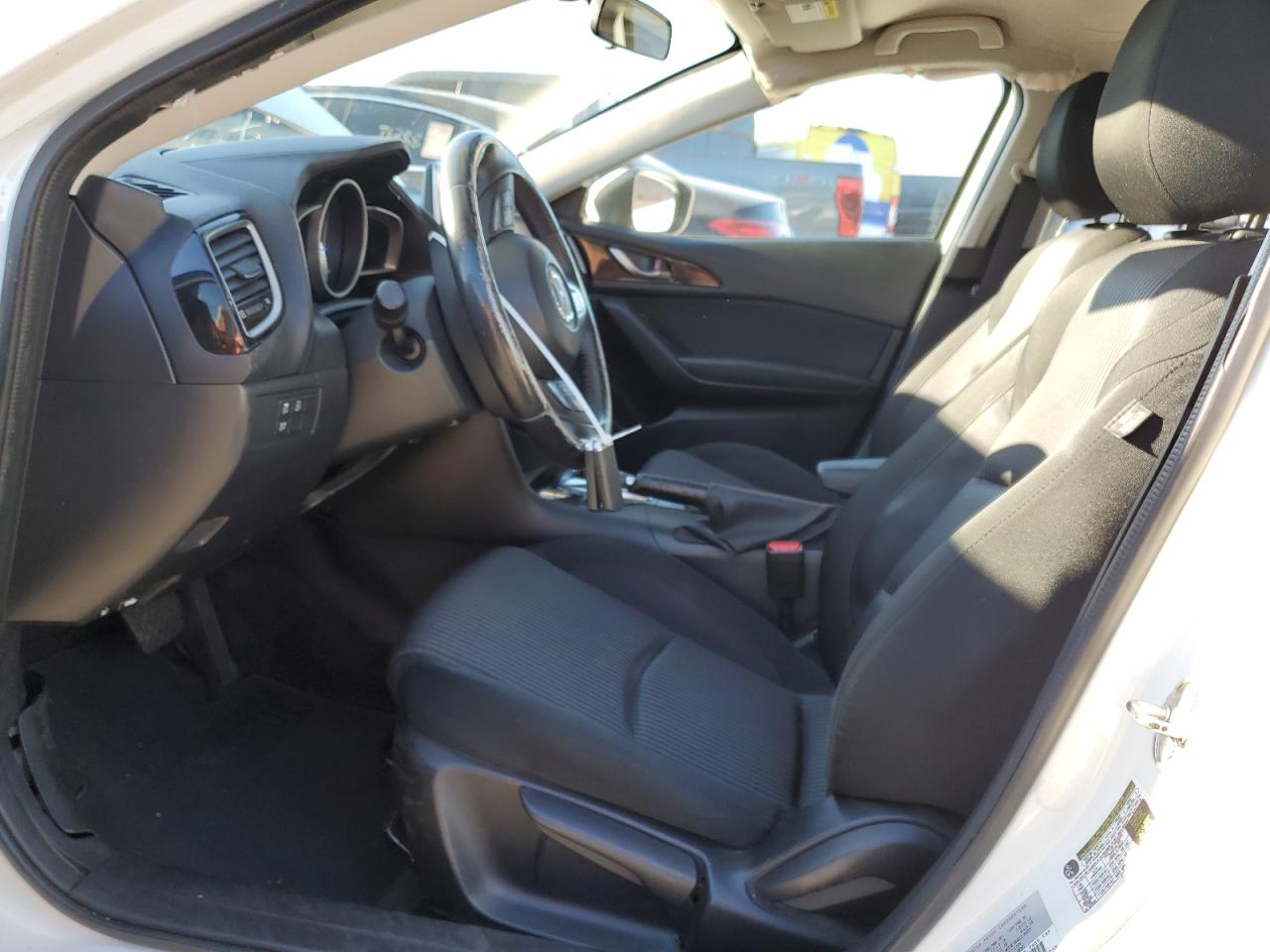 2015 Mazda 3 - Image 7
