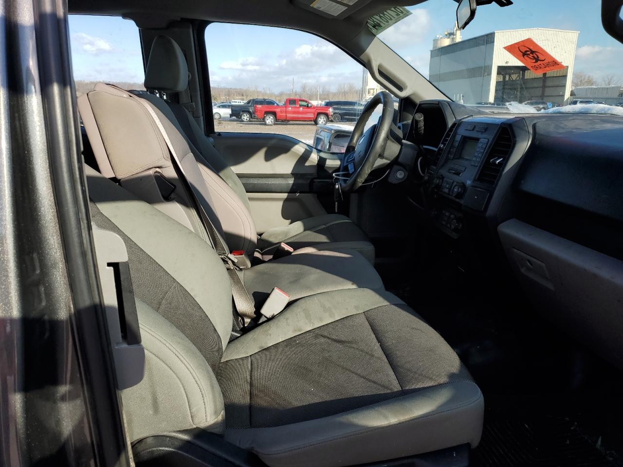 2015 Ford F-150 - Image 10