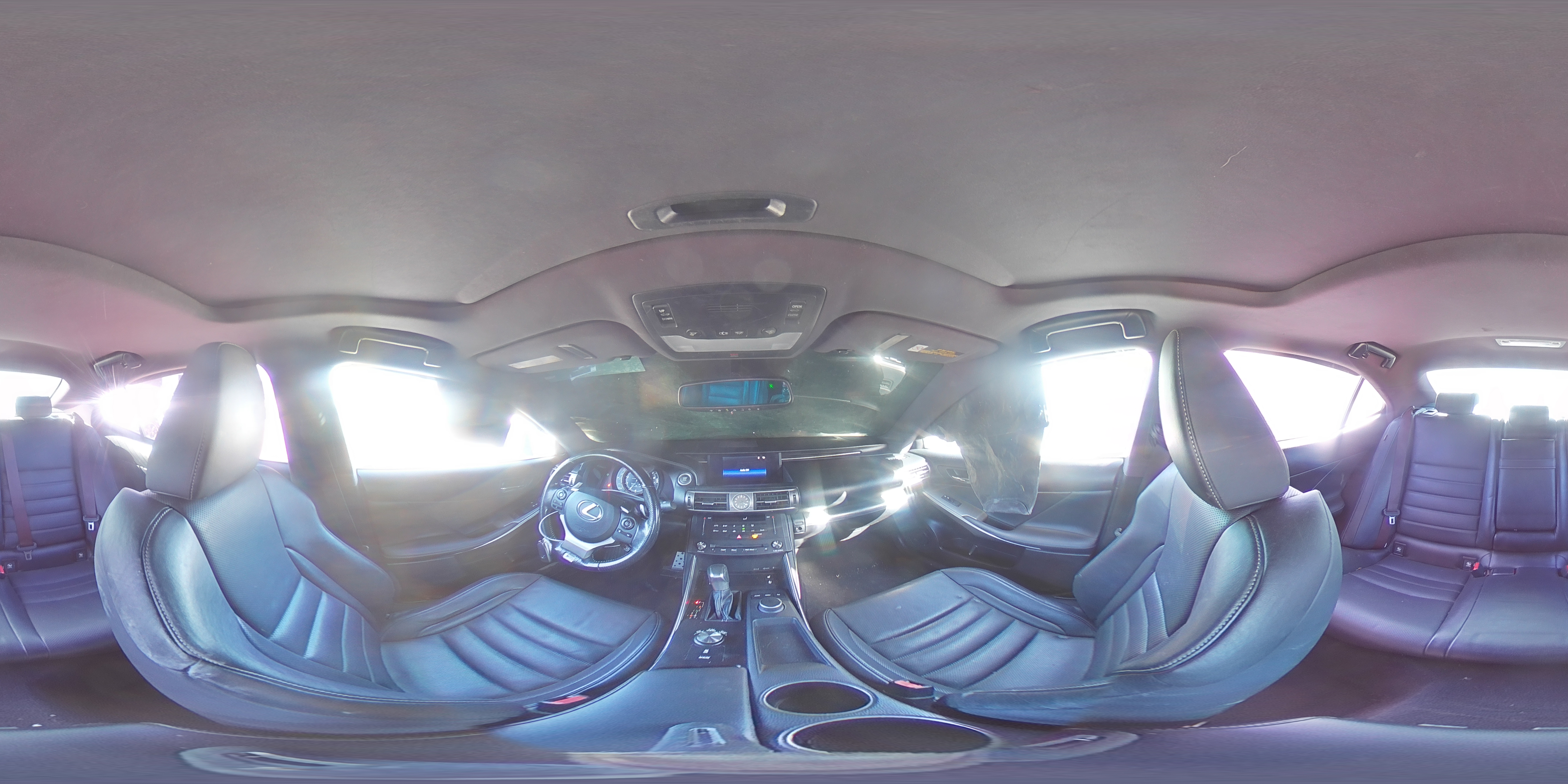 2016 Lexus IS - Image 13