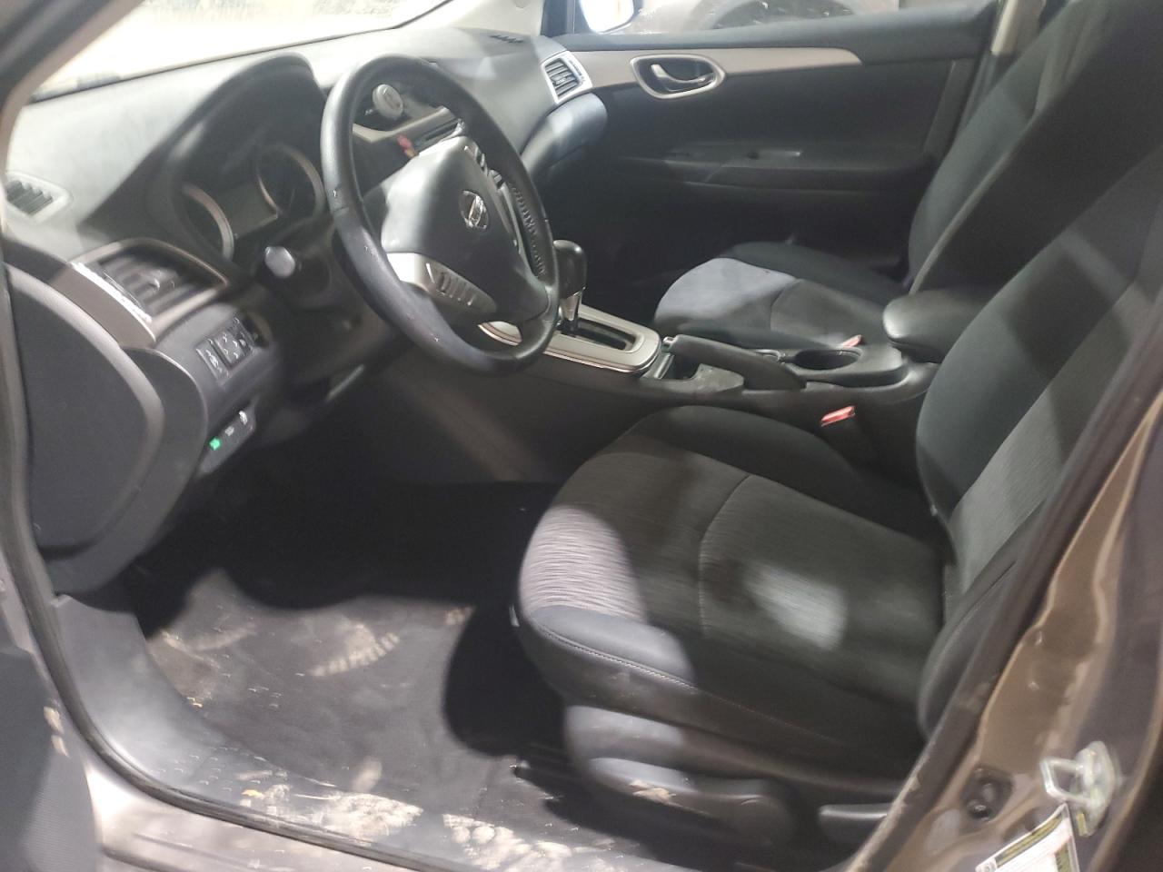 2015 Nissan Sentra - Image 7