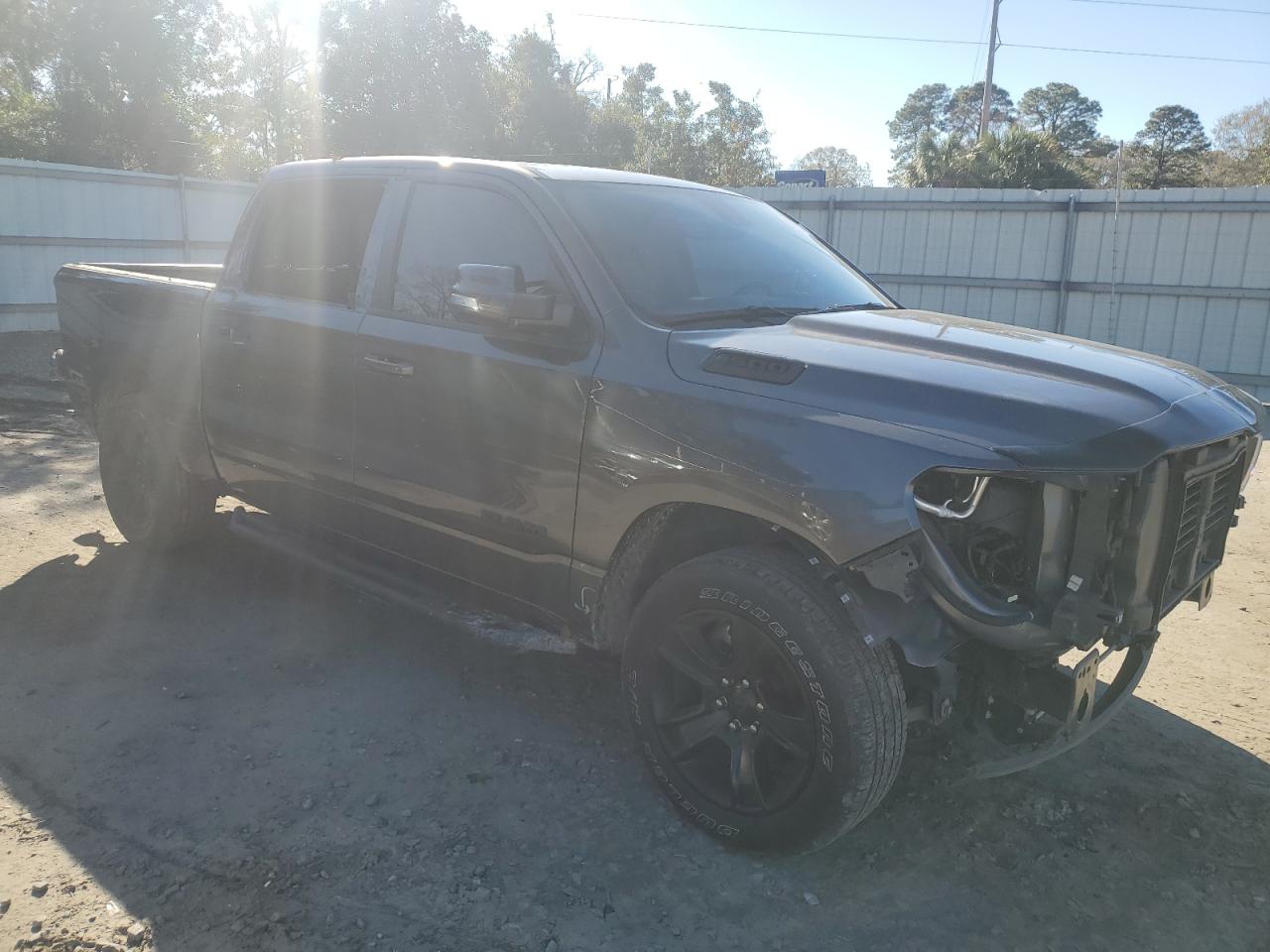 2020 RAM 1500 - Image 4