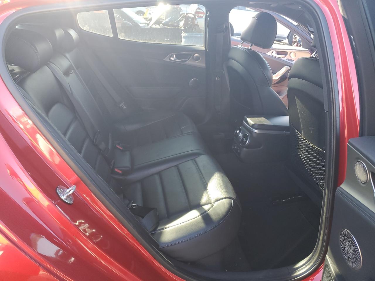 2018 Kia Stinger - Image 10