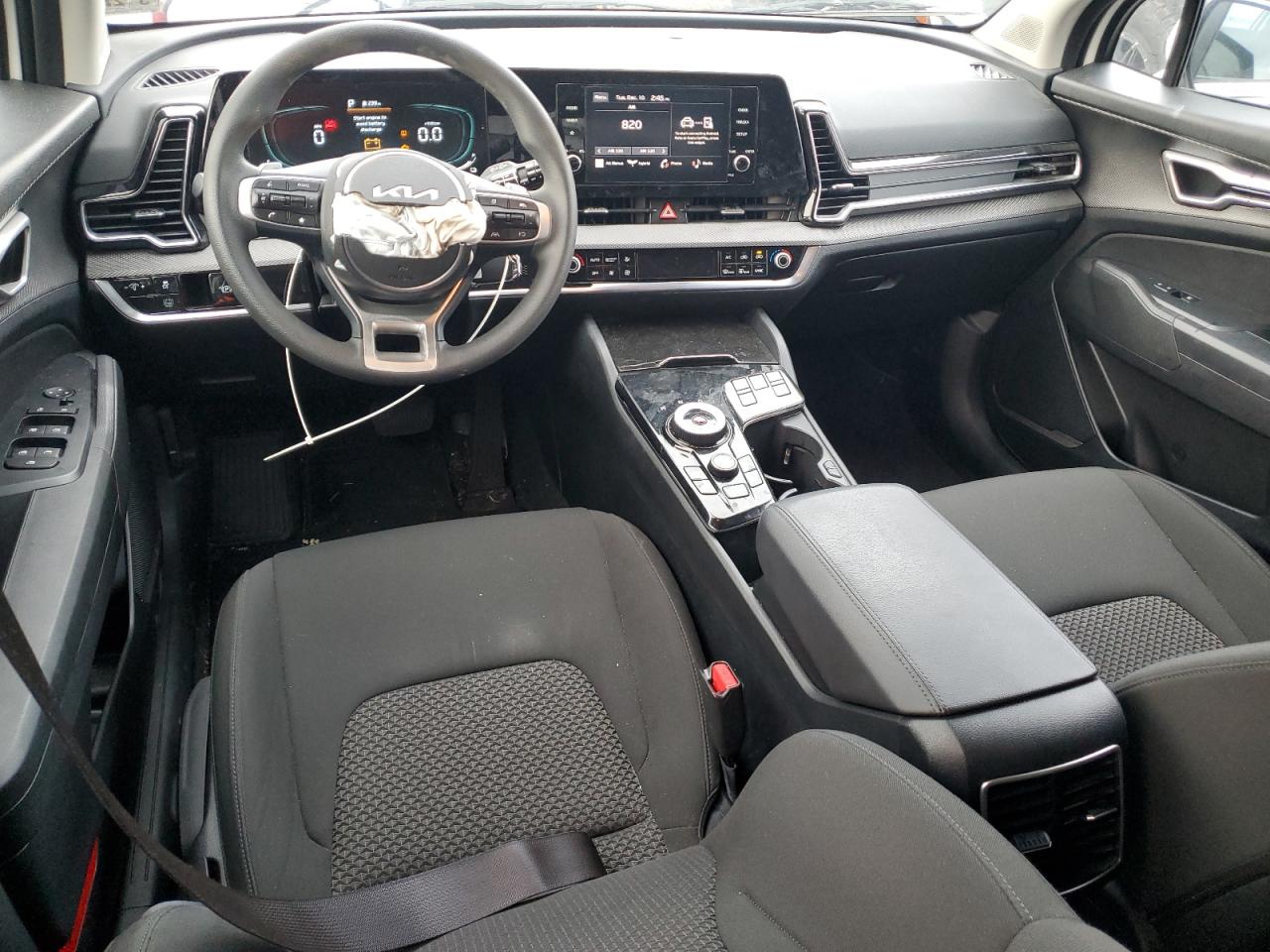2023 Kia Sportage - Image 8