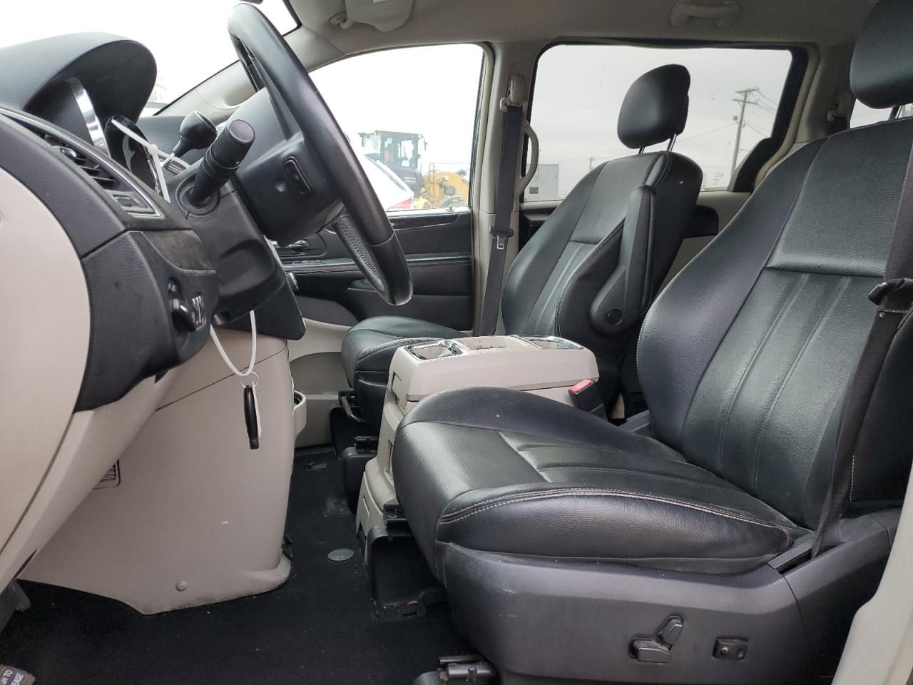 2016 Chrysler Town & Country Touring VIN: 2C4RC1BG2GR148262 Lot: 84013774