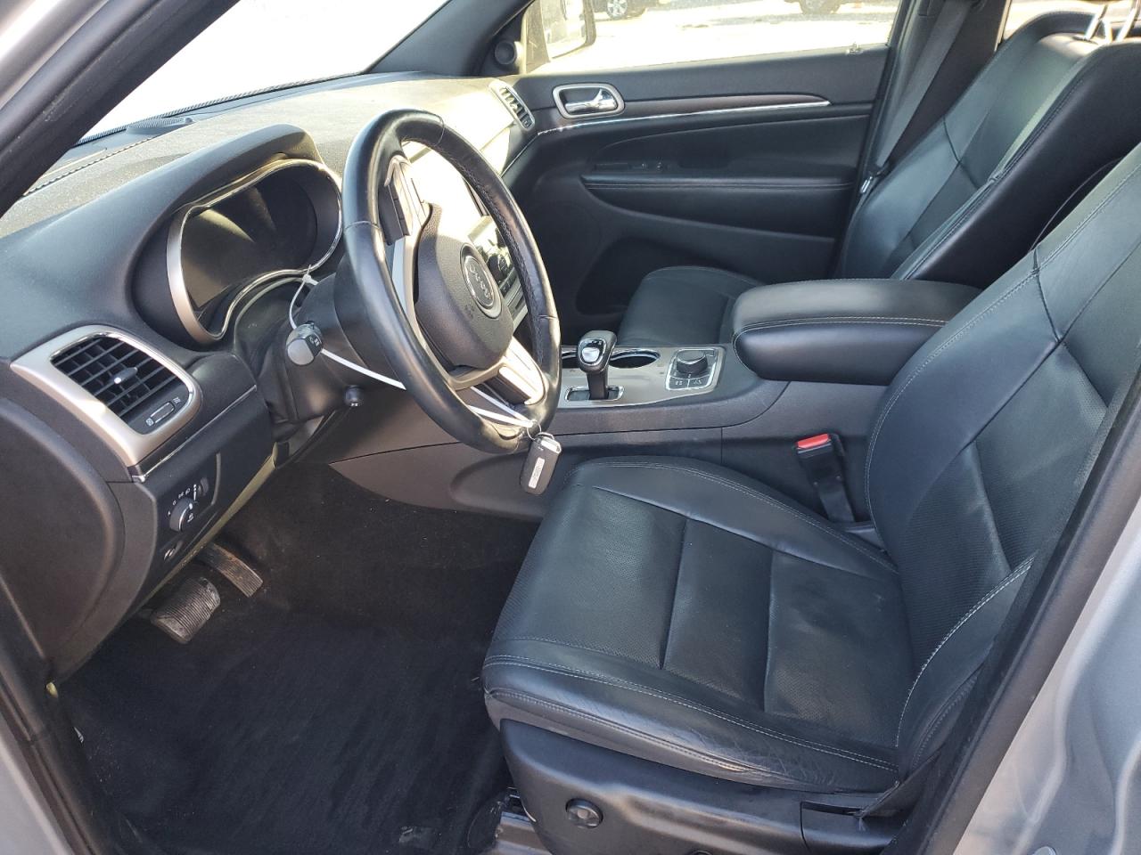 2015 Jeep Grand Cherokee - Image 7