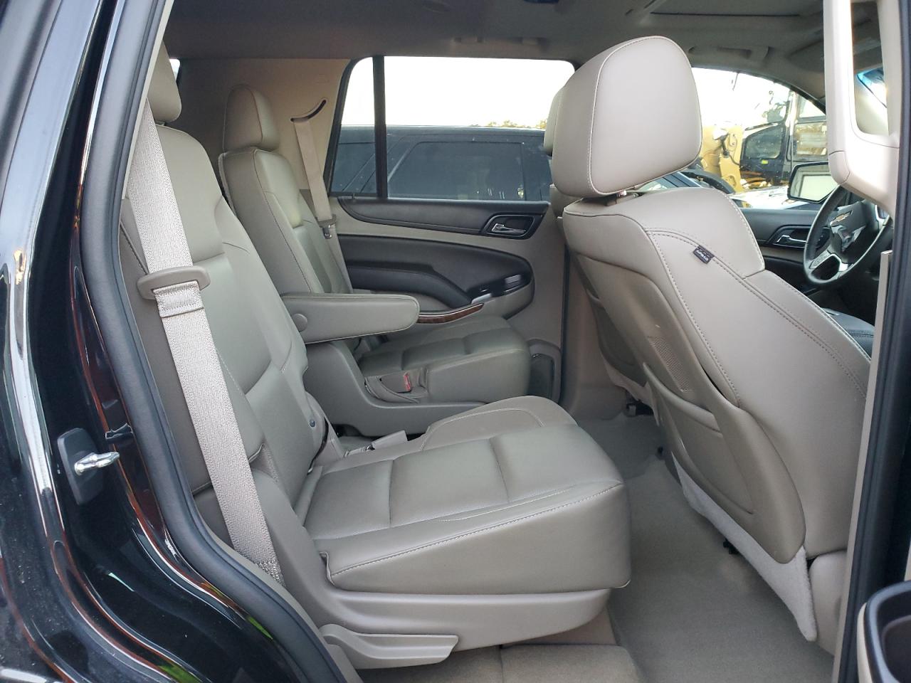 2015 Chevrolet Tahoe - Image 11