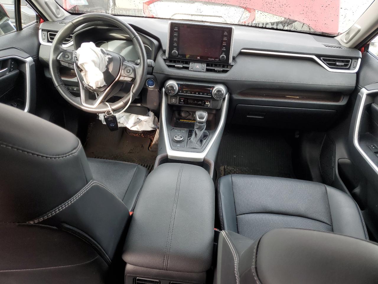 2021 Toyota RAV 4 - Image 8