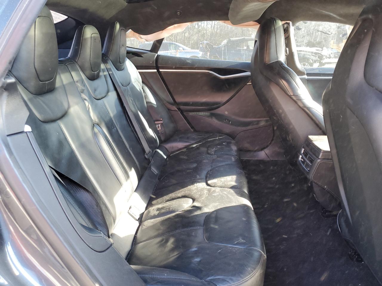 2016 Tesla Model S VIN: 5YJSA1E1XGF129033 Lot: 85522824