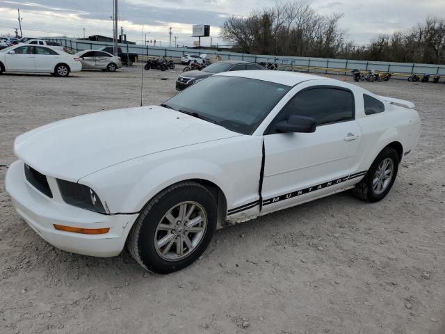 2005 Ford Mustang 