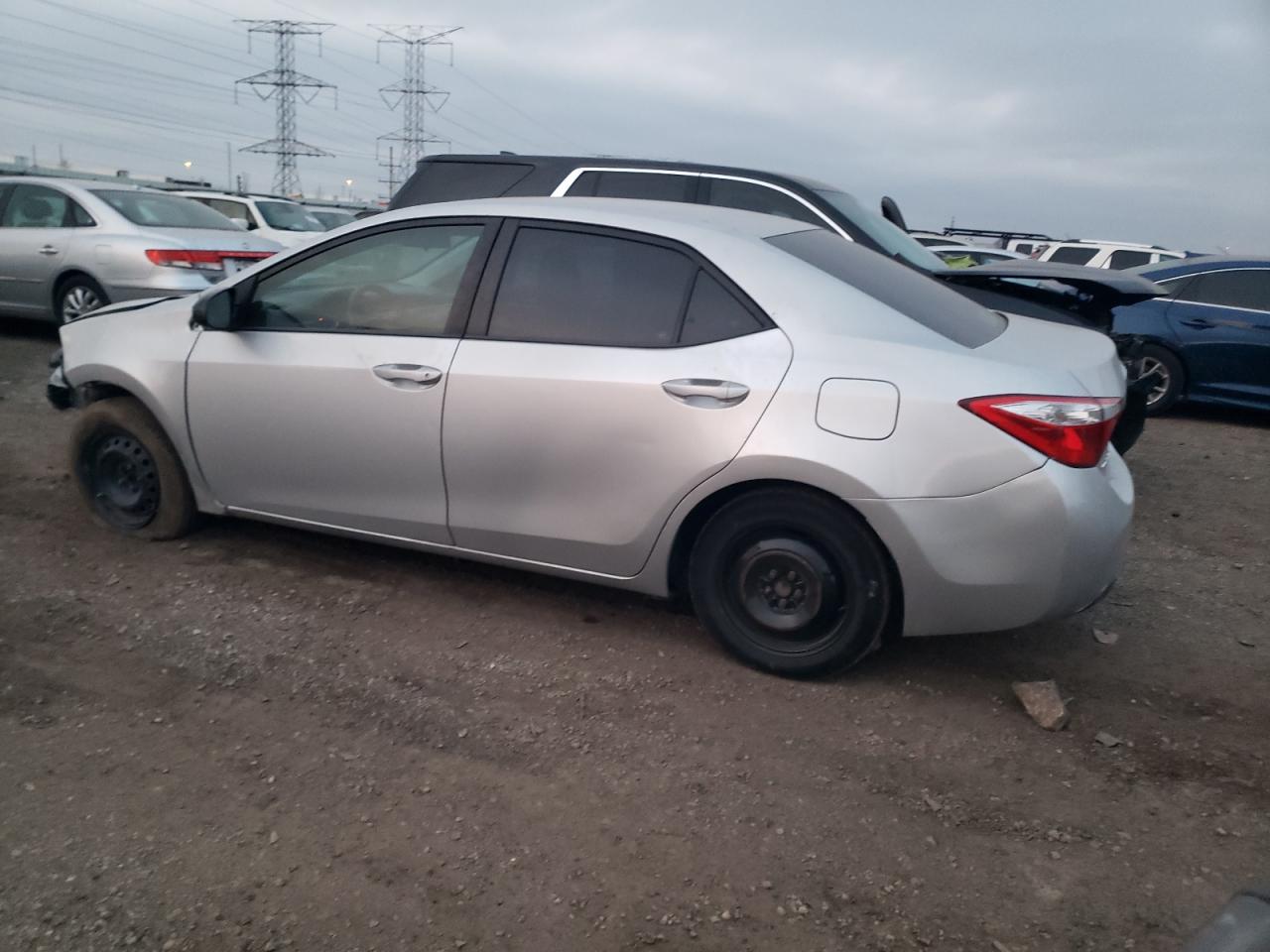 VIN 5YFBURHE1GP475786 2016 TOYOTA COROLLA no.2