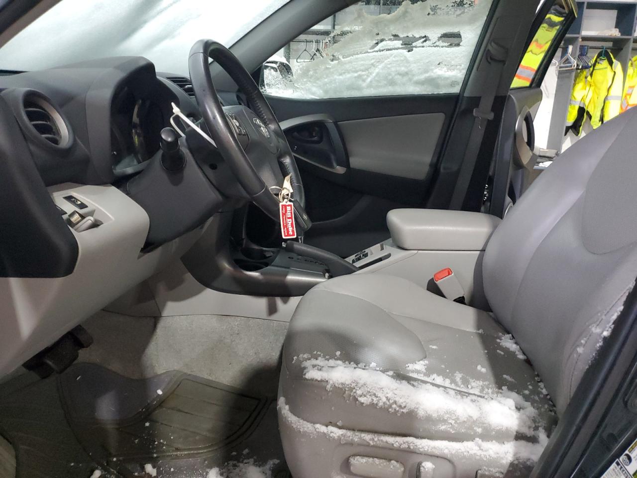 2011 Toyota RAV 4 - Image 7