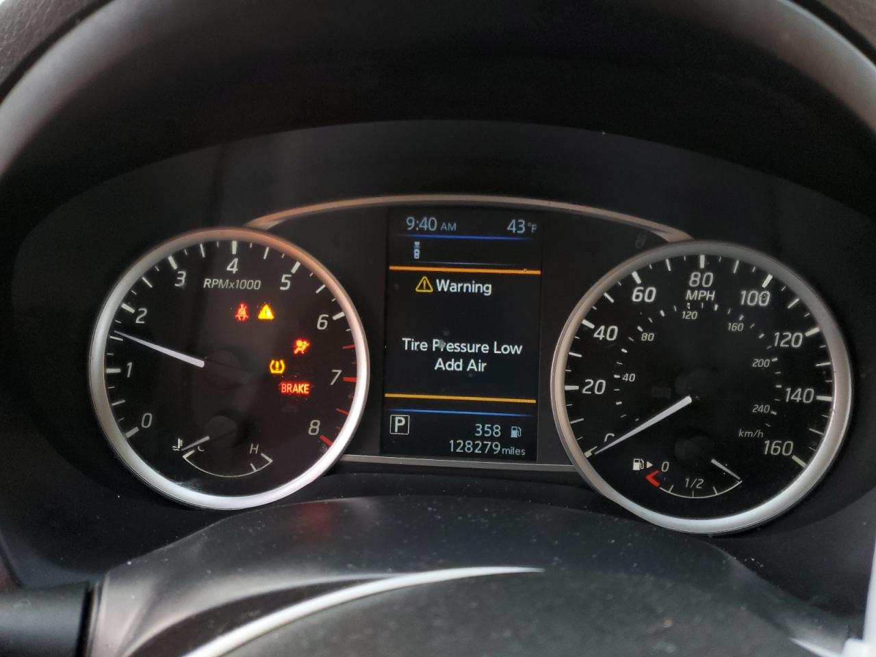 2019 Nissan Sentra - Image 9