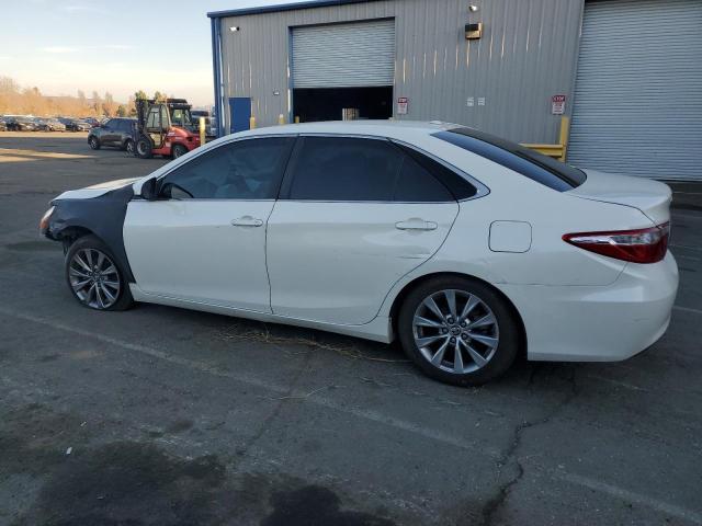  TOYOTA CAMRY 2015 Білий