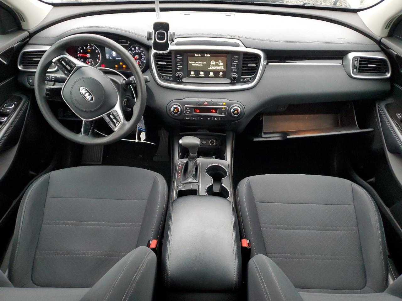 2019 Kia Sorento - Image 8
