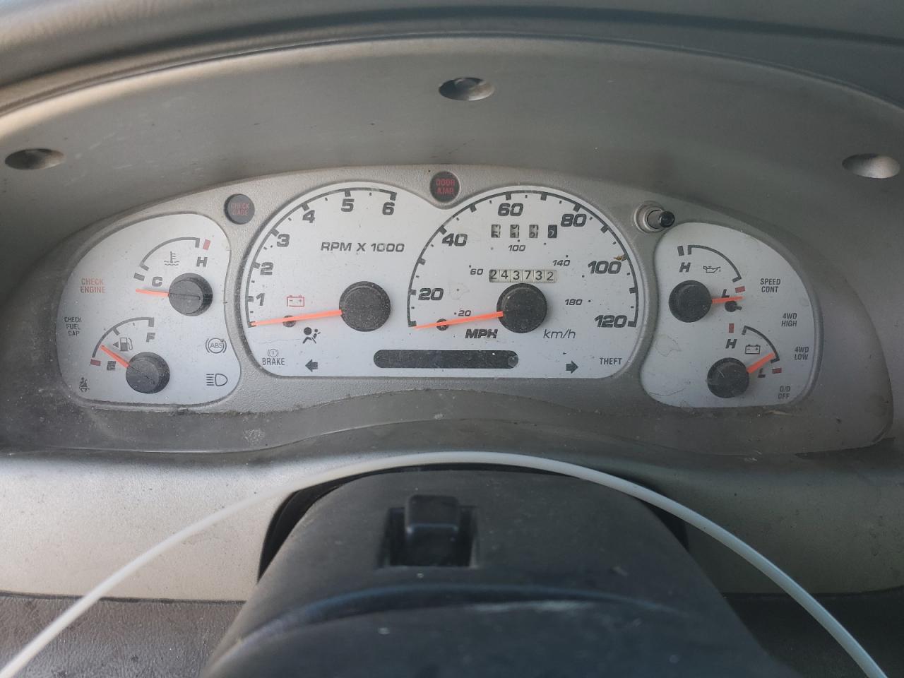2002 Ford Explorer - Image 9
