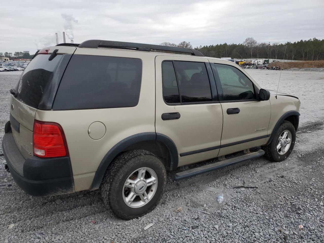 2005 Ford Explorer - Image 3
