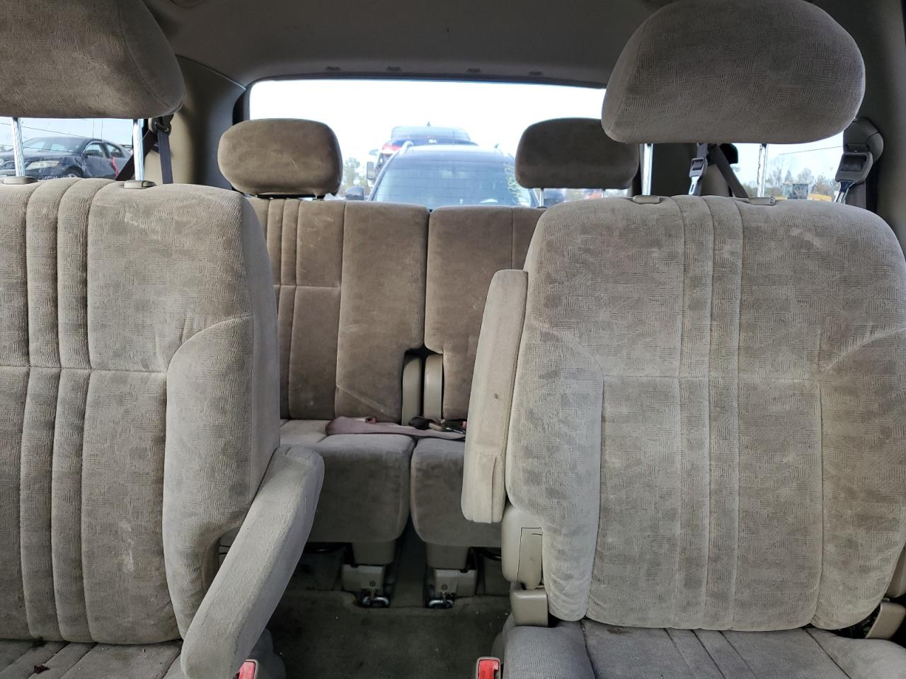2001 Toyota Sienna - Image 10