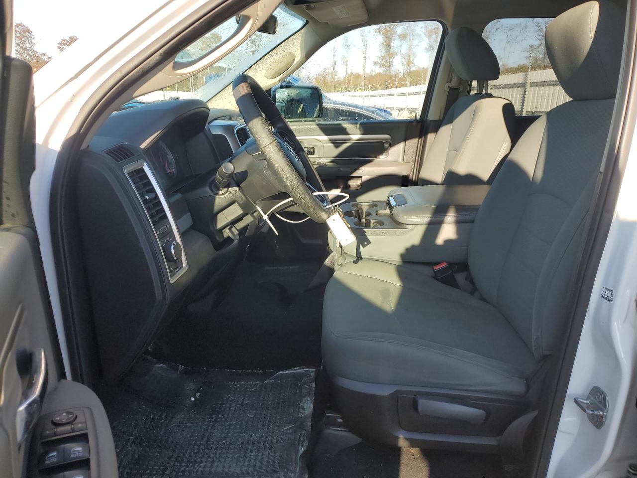 2018 RAM 1500 - Image 7