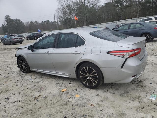  TOYOTA CAMRY 2018 Srebrny