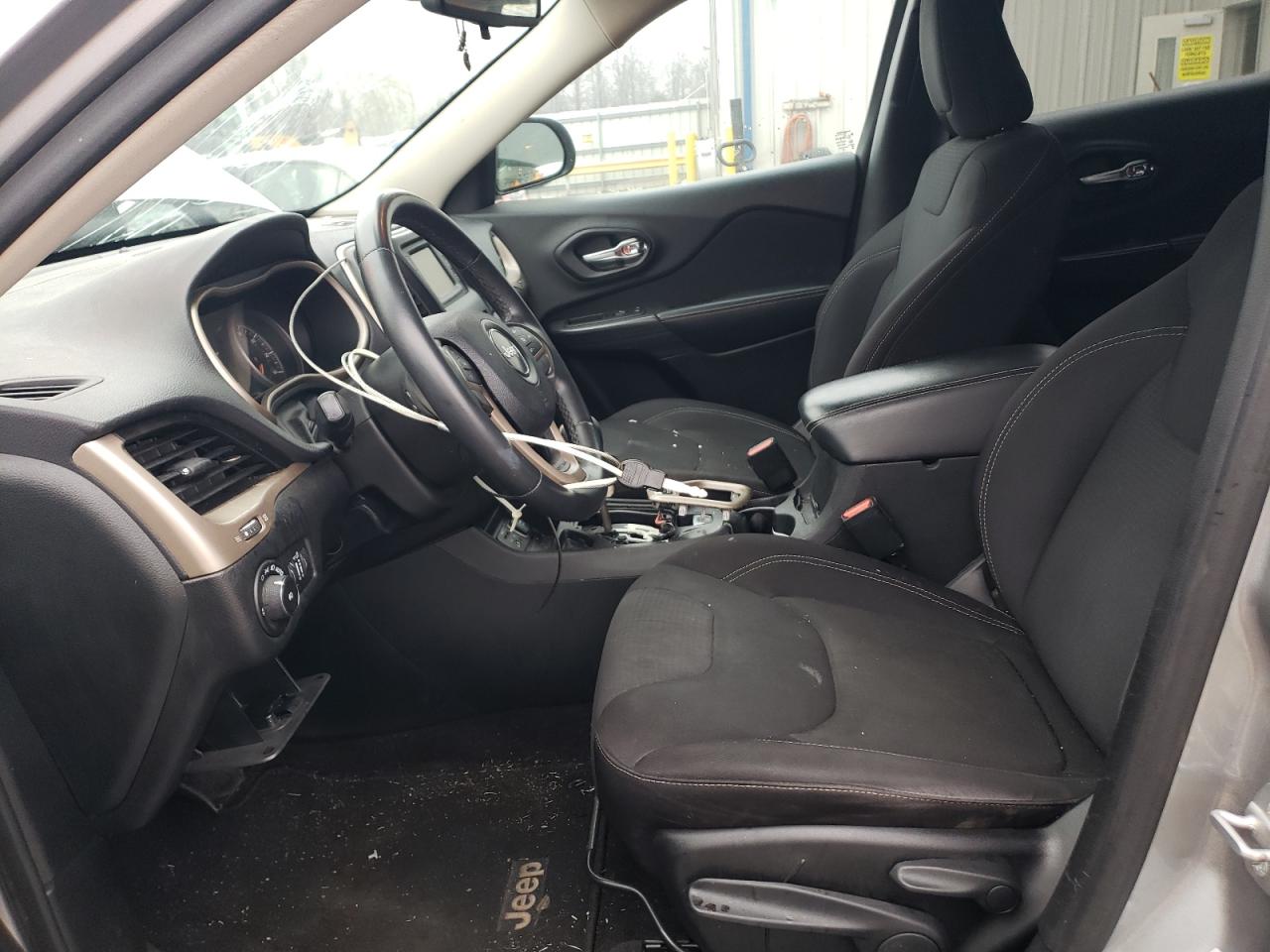 2015 Jeep Grand Cherokee - Image 7