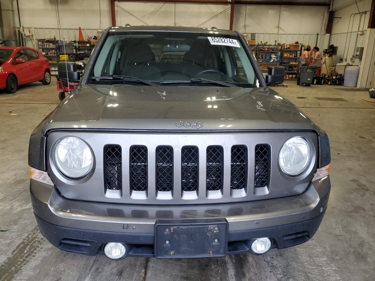 VIN 1C4NJRFB4ED507323 2014 JEEP PATRIOT no.5