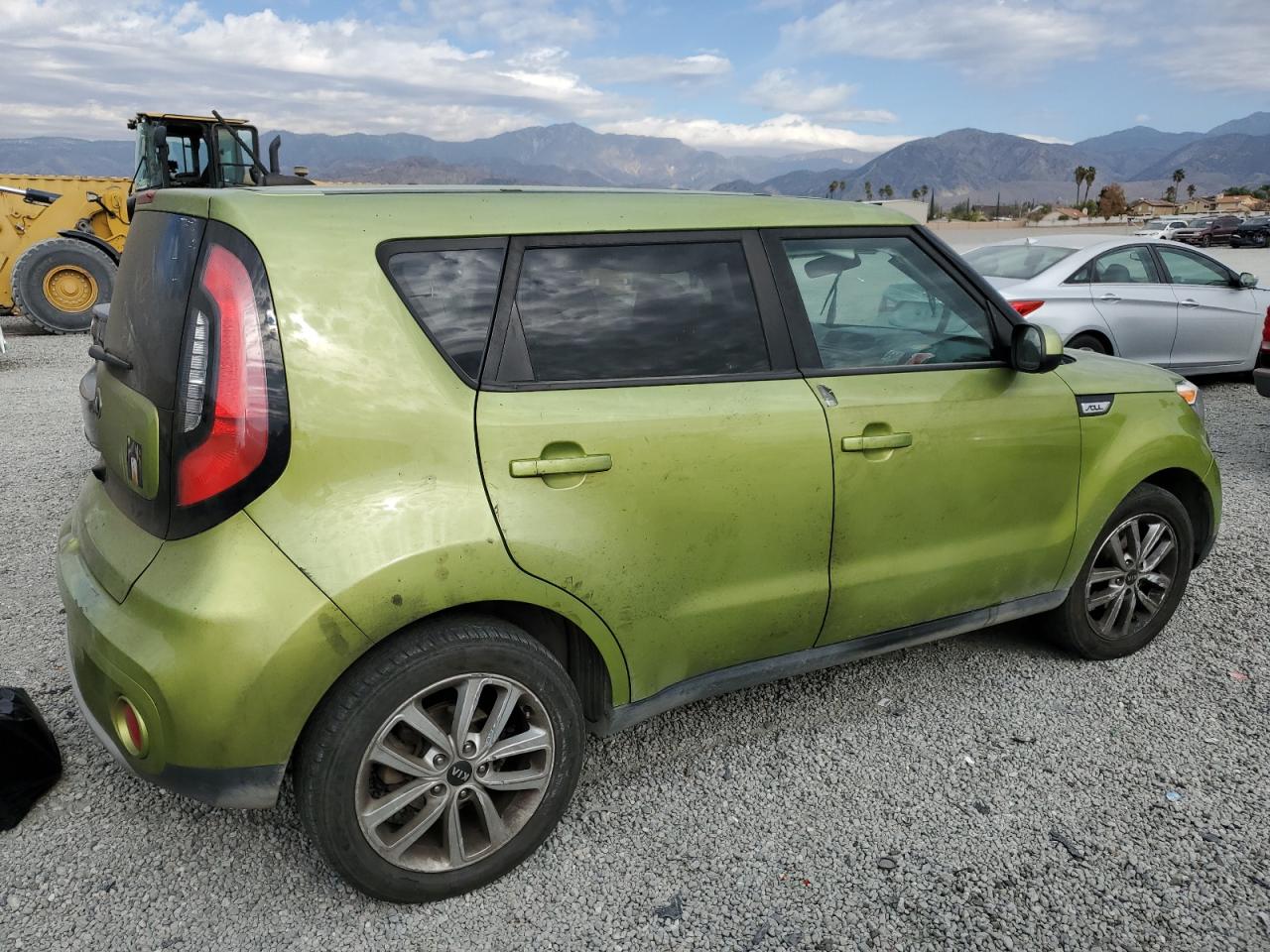 VIN KNDJP3A57K7919175 2019 KIA SOUL no.3