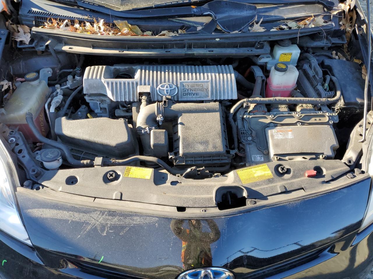 2012 Toyota Prius - Image 11