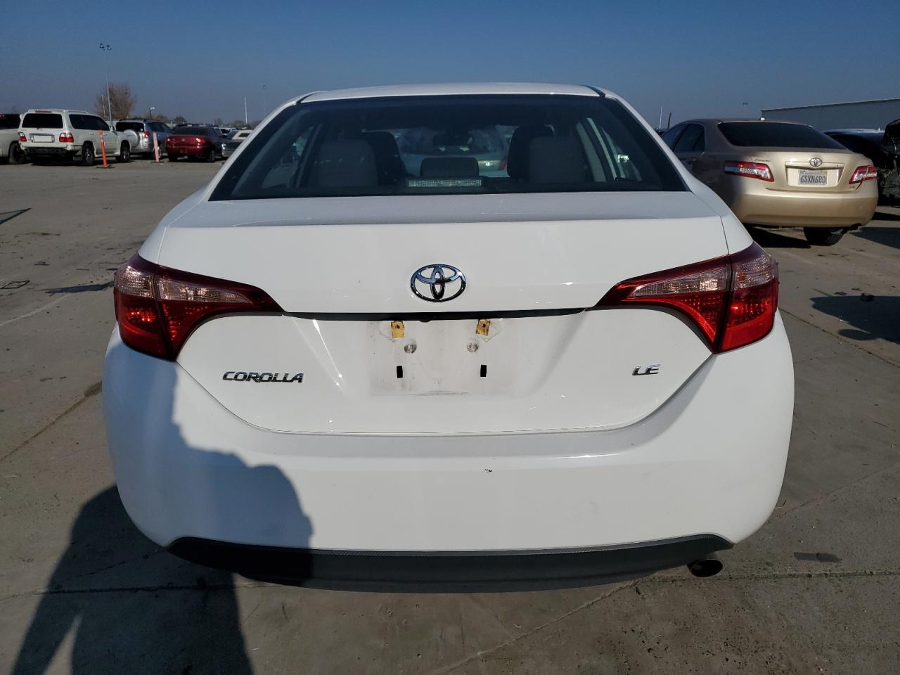 VIN 2T1BURHE1JC992562 2018 TOYOTA COROLLA no.6