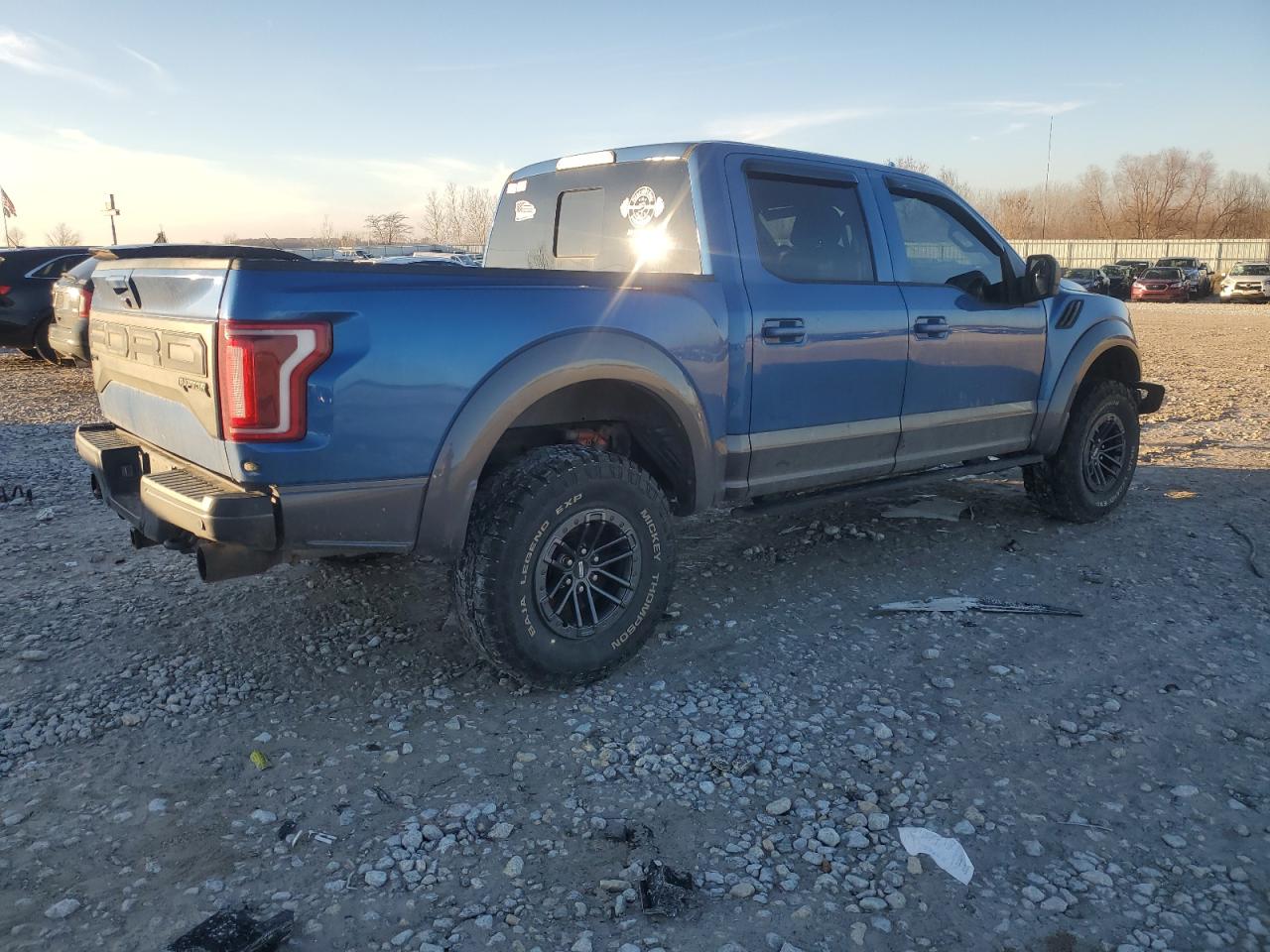 VIN 1FTFW1RG4KFA17818 2019 FORD F150 no.3