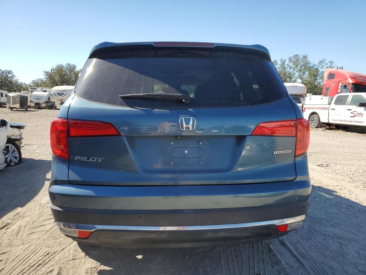 2017 Honda Pilot - Image 6