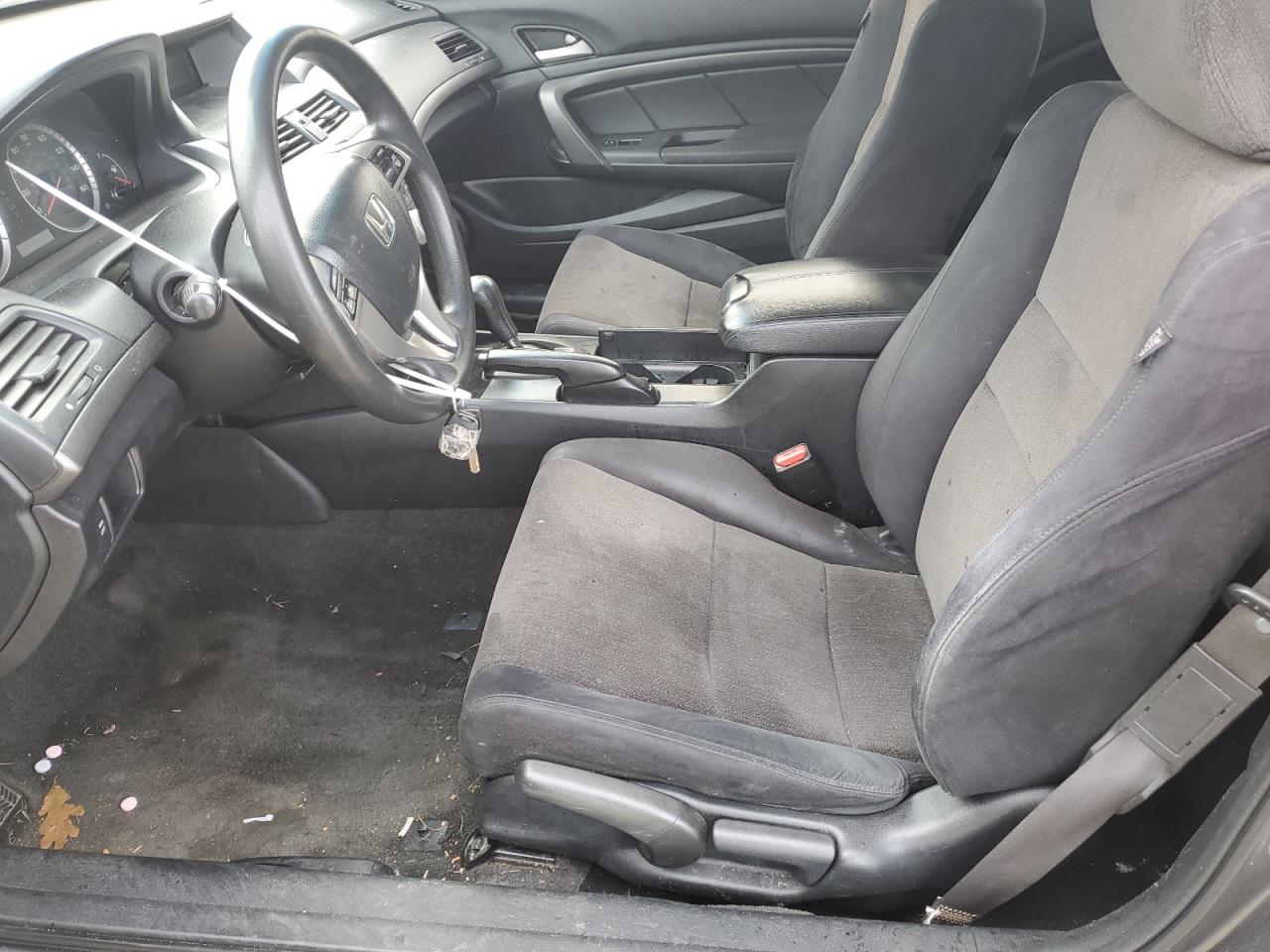 2010 Honda Accord Lx VIN: 1HGCS1B30AA019584 Lot: 84013024