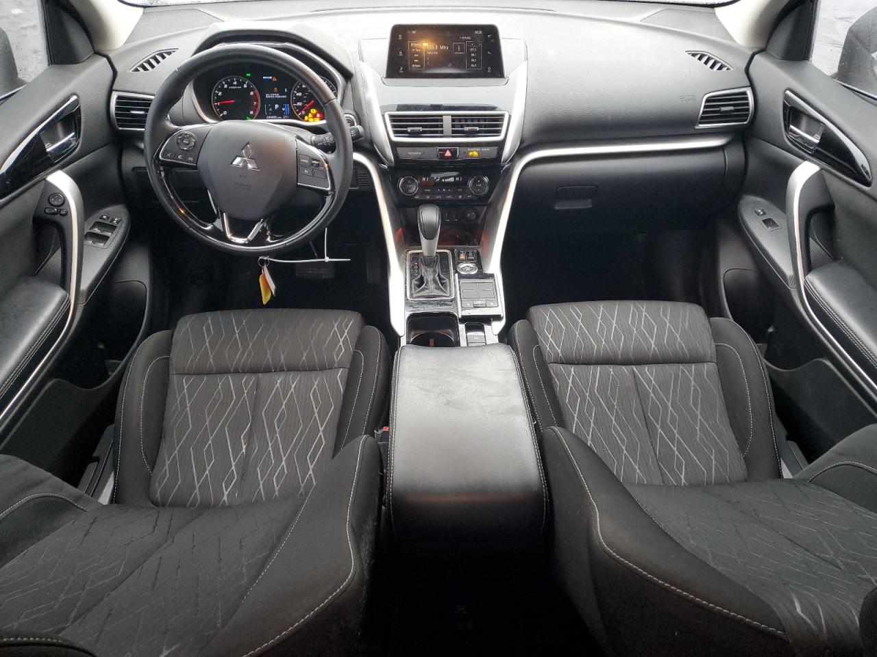 2018 Mitsubishi Eclipse - Image 8
