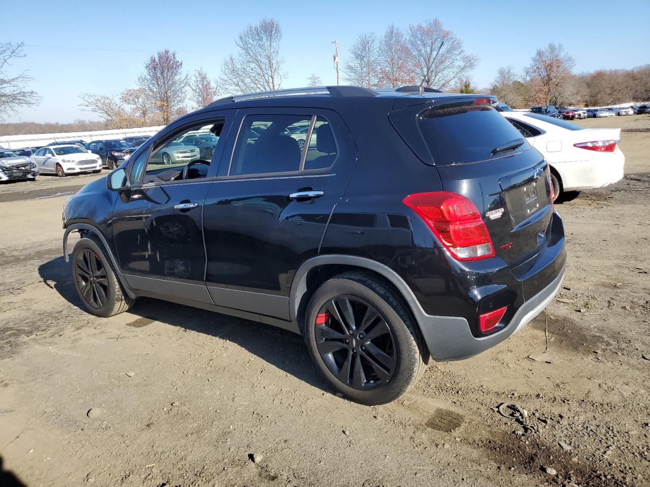 2019 Chevrolet Trax - Image 2
