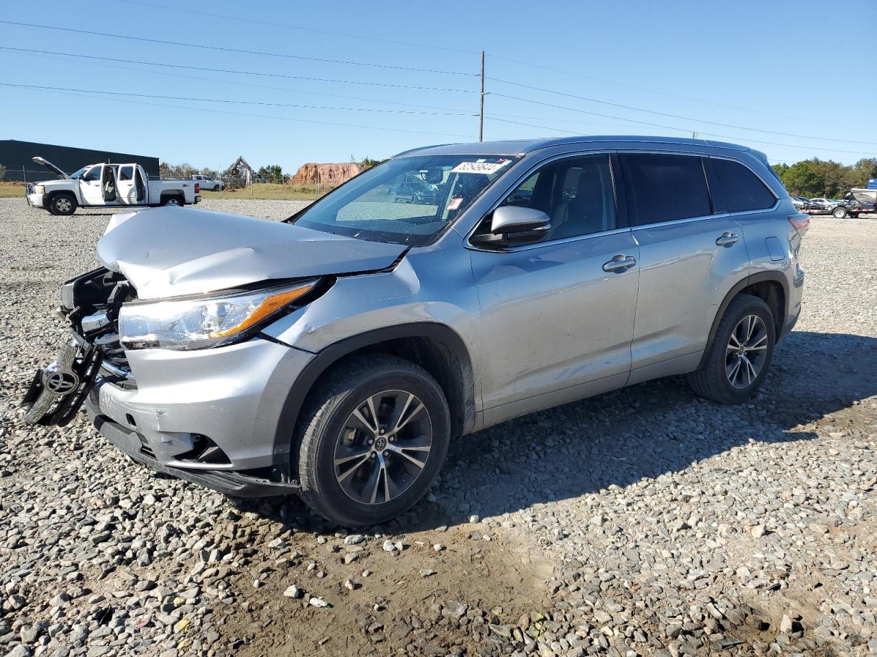 2016 Toyota Highlander - Image 1
