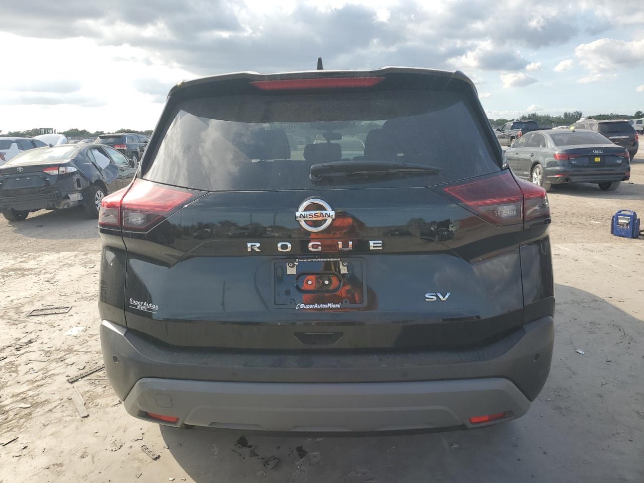 2021 Nissan Rogue - Image 6