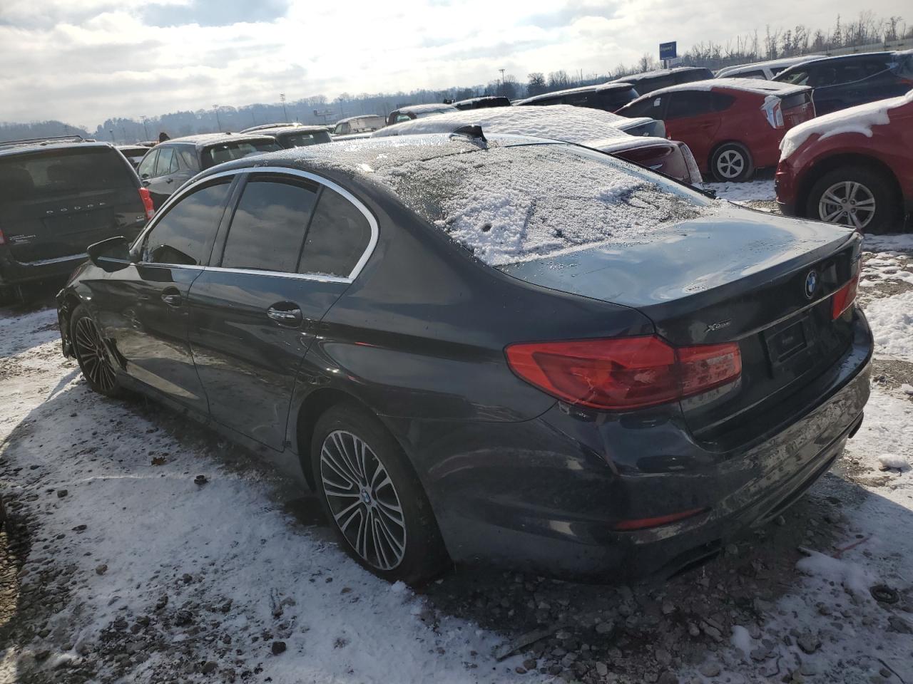 VIN WBAJE7C52JG891873 2018 BMW 5 SERIES no.2