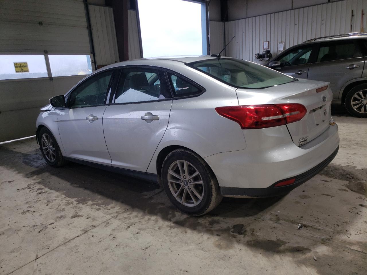 VIN 1FADP3FE1JL309046 2018 FORD FOCUS no.2